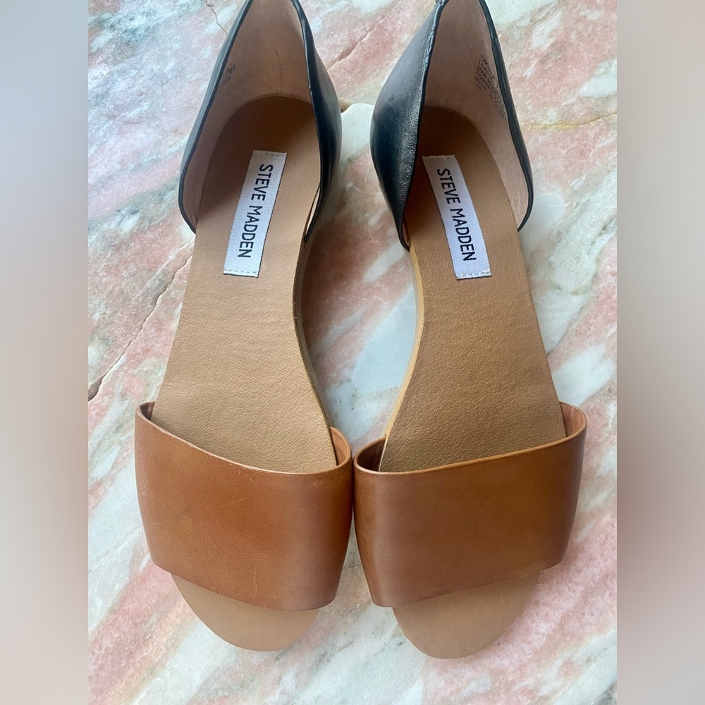 Steve Madden Black & Brown Twostp Flat Open-toe Sandal